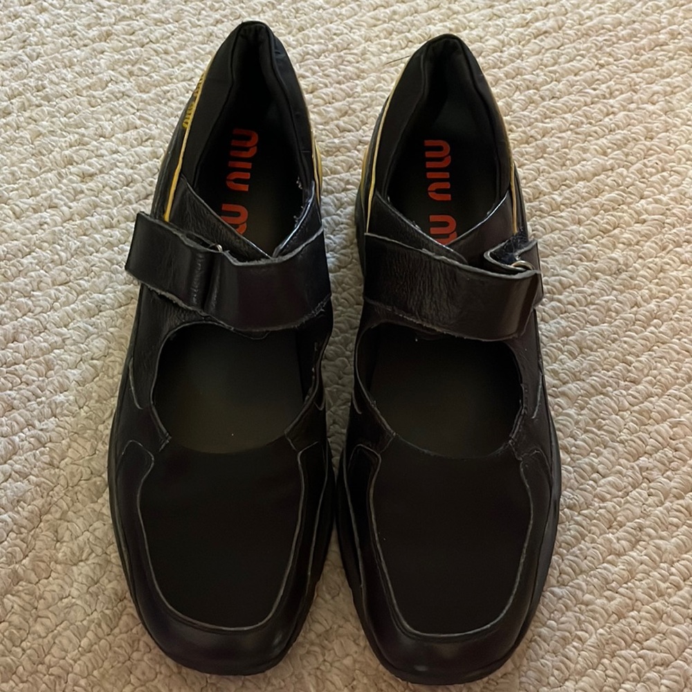 MIU MIU BLACK AND YELLOW SHOES